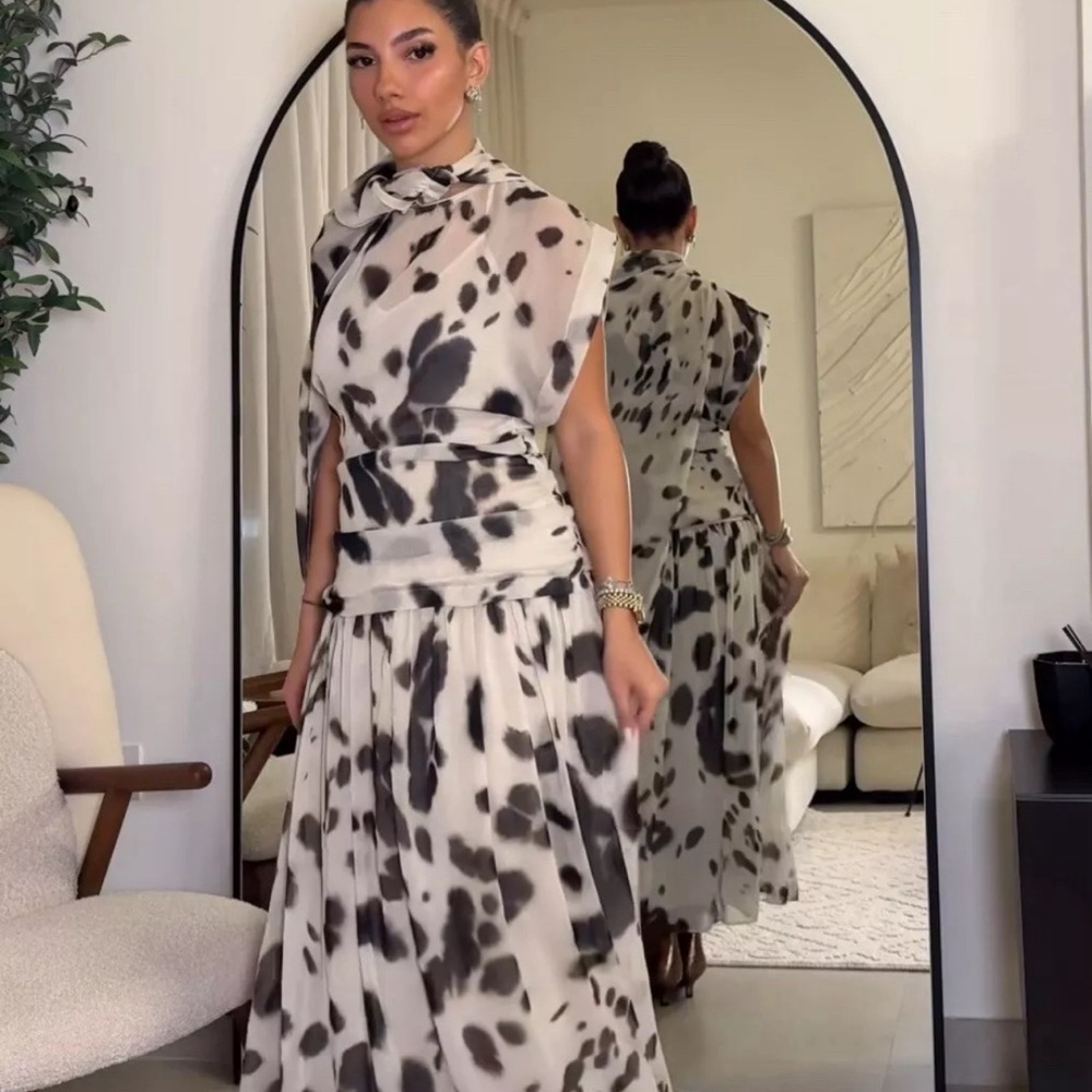 ZARA FW24 ANIMAL PRINT VOLUMINOUS MIDI DRESS ZW COLLECTION - Picture 2 of 11